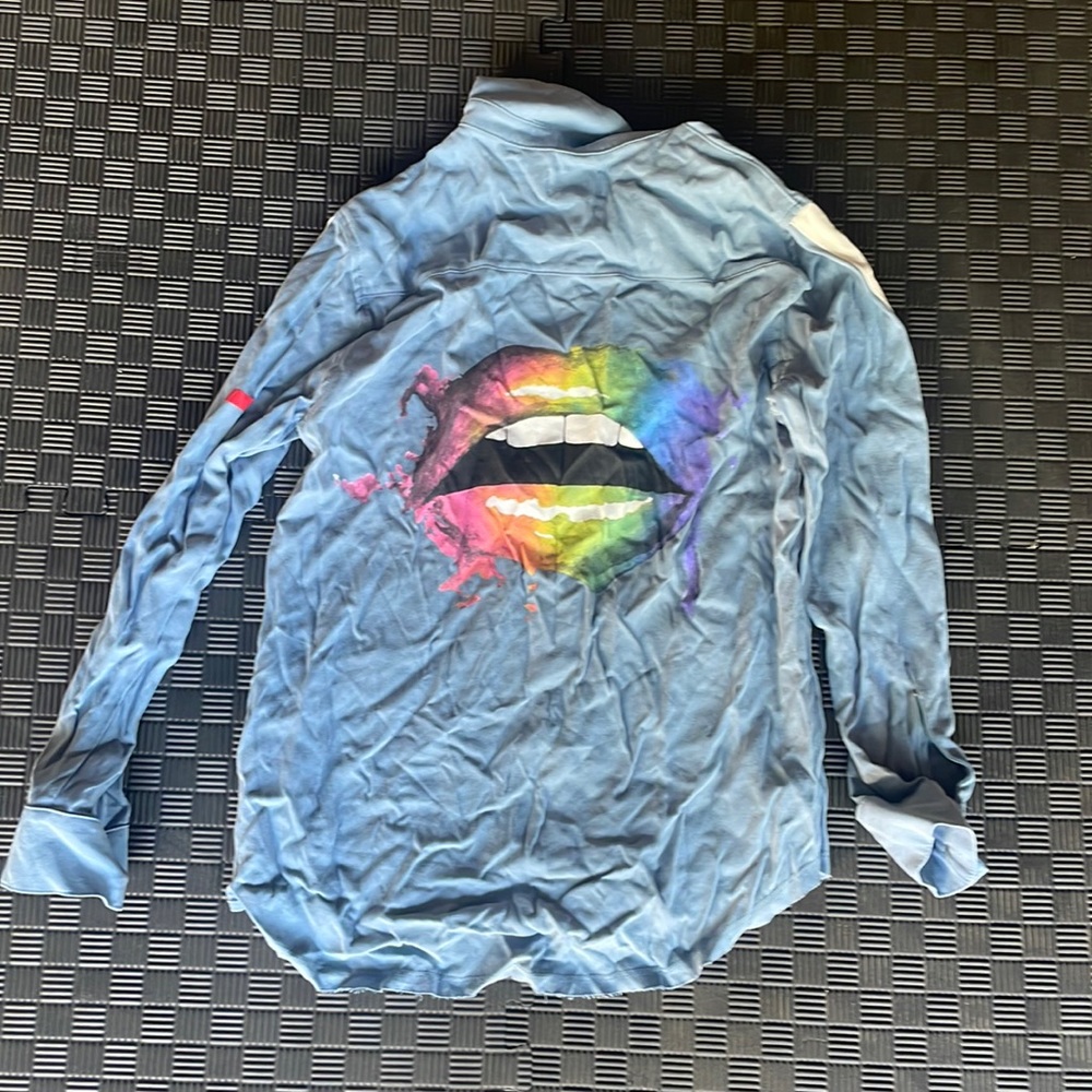 Lauren Moshi Button Up Minor Fabric Spot